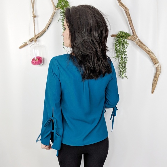 Eden Society turquoise tie flared sleeve top #0746 - Picture 3 of 8